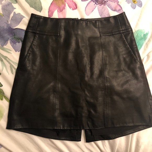 SOLD Theyskens' Theory Calf Leather Mini Skirt - Picture 2 of 2